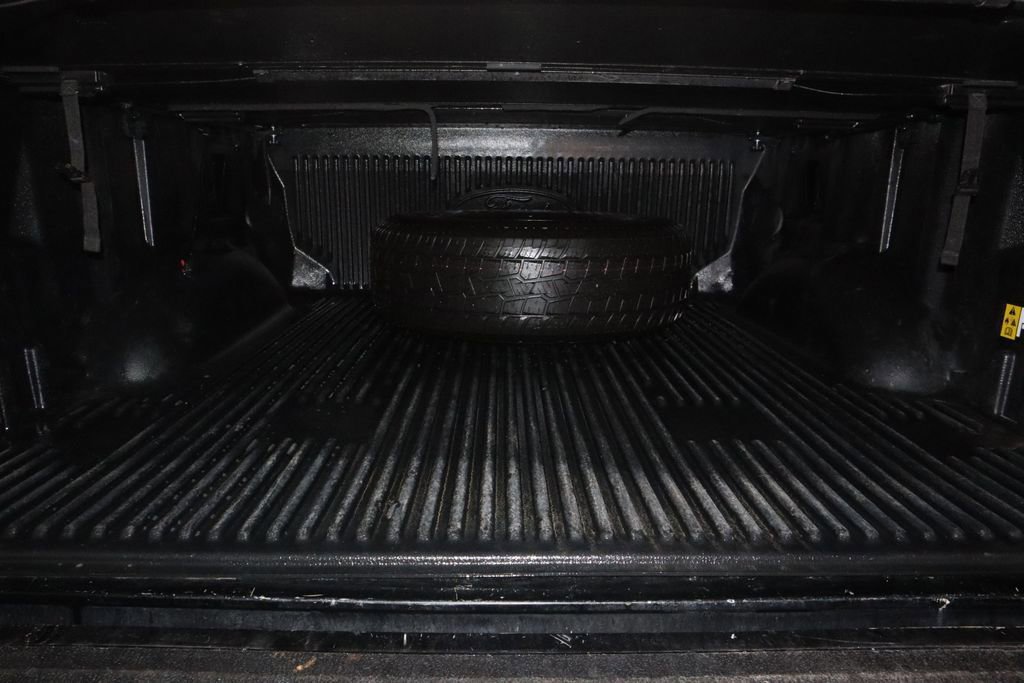 Certified 2023 Ford F150 Lariat w/ Equipment Group 502A High image 19