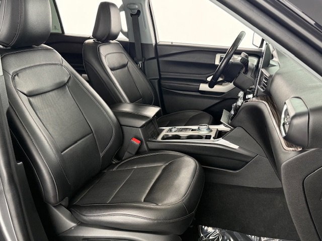 Certified 2022 Ford Explorer Limited w/ Limited Technology Package image 21