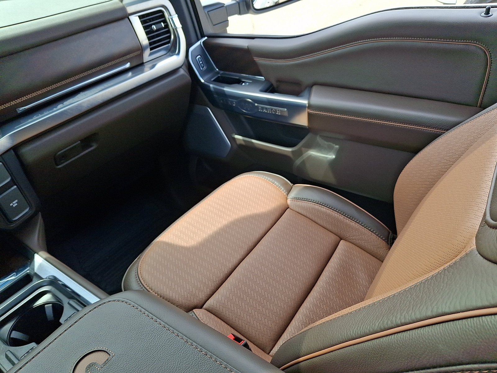 Certified 2024 Ford F350 King Ranch AWD/4WD image 15