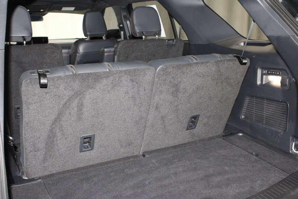 Certified 2025 Ford Explorer ST AWD/4WD image 18