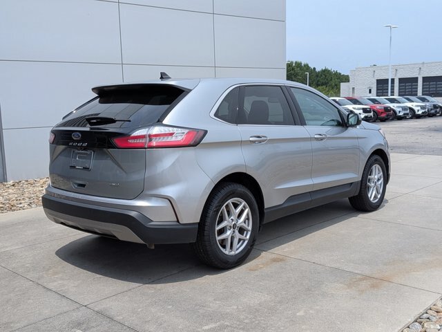 Certified 2024 Ford Edge SEL AWD/4WD image 4