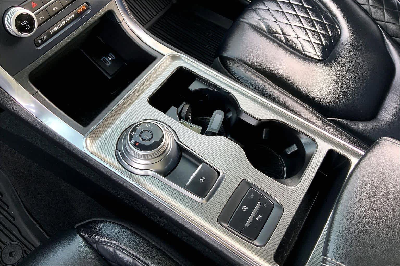 Certified 2023 Ford Edge Titanium AWD/4WD image 16
