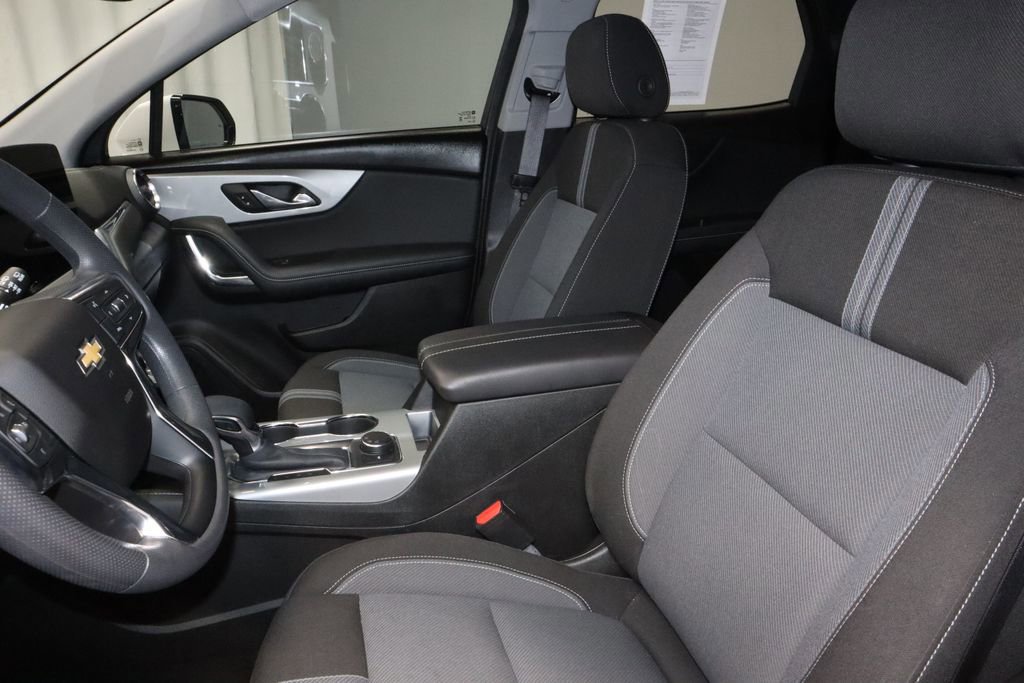 Used 2024 Chevrolet Blazer LT w/ Convenience Package image 24