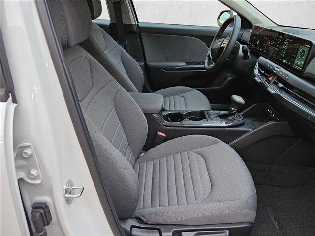 Used 2025 Kia K4 EX FWD image 18
