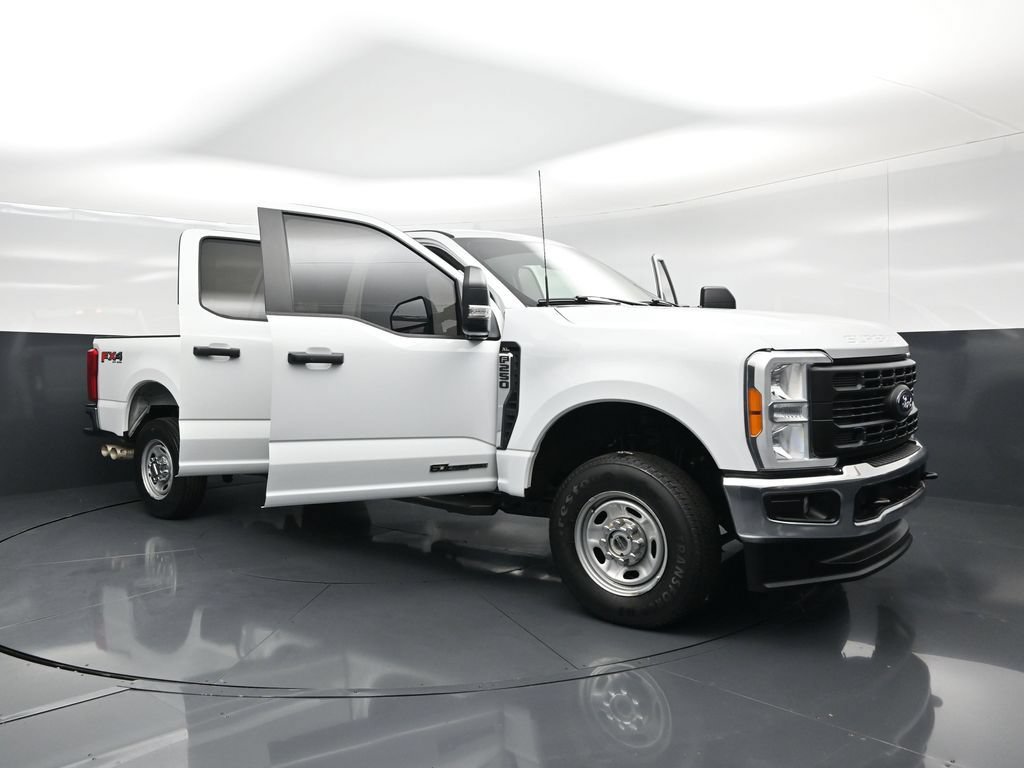 Certified 2023 Ford F250 XL w/ FX4 Off-Road Package AWD/4WD image 31