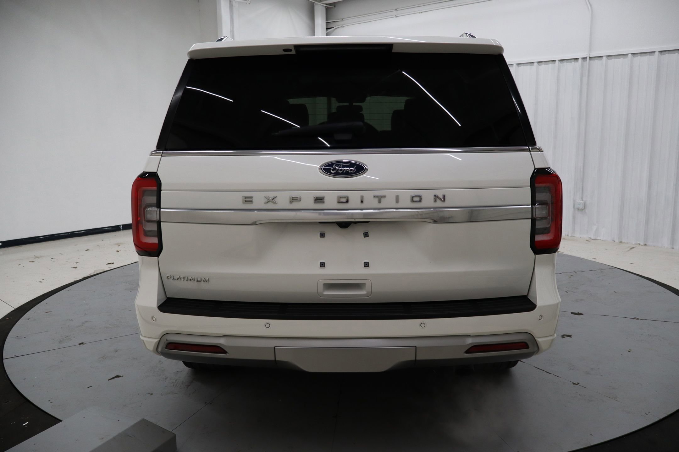 Certified 2023 Ford Expedition Platinum image 6