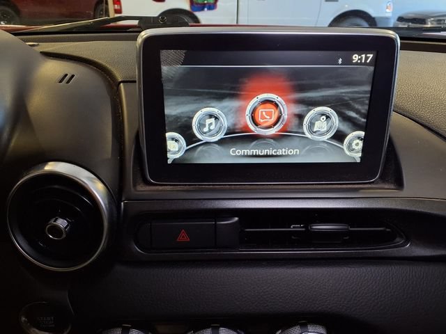 Used 2020 FIAT 124 Spider Abarth w/ Convenience Group RWD image 6