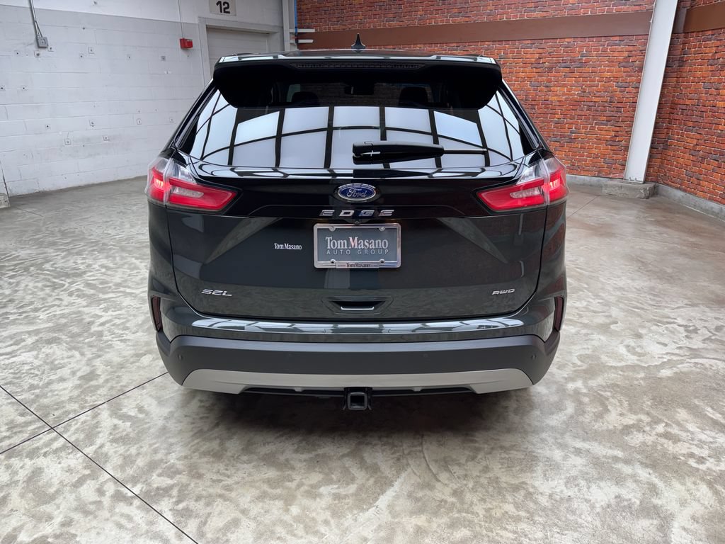 Certified 2022 Ford Edge SEL w/ Convenience Package AWD/4WD image 4
