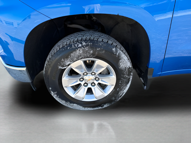 Used 2025 Chevrolet Silverado 1500 LT AWD/4WD image 22