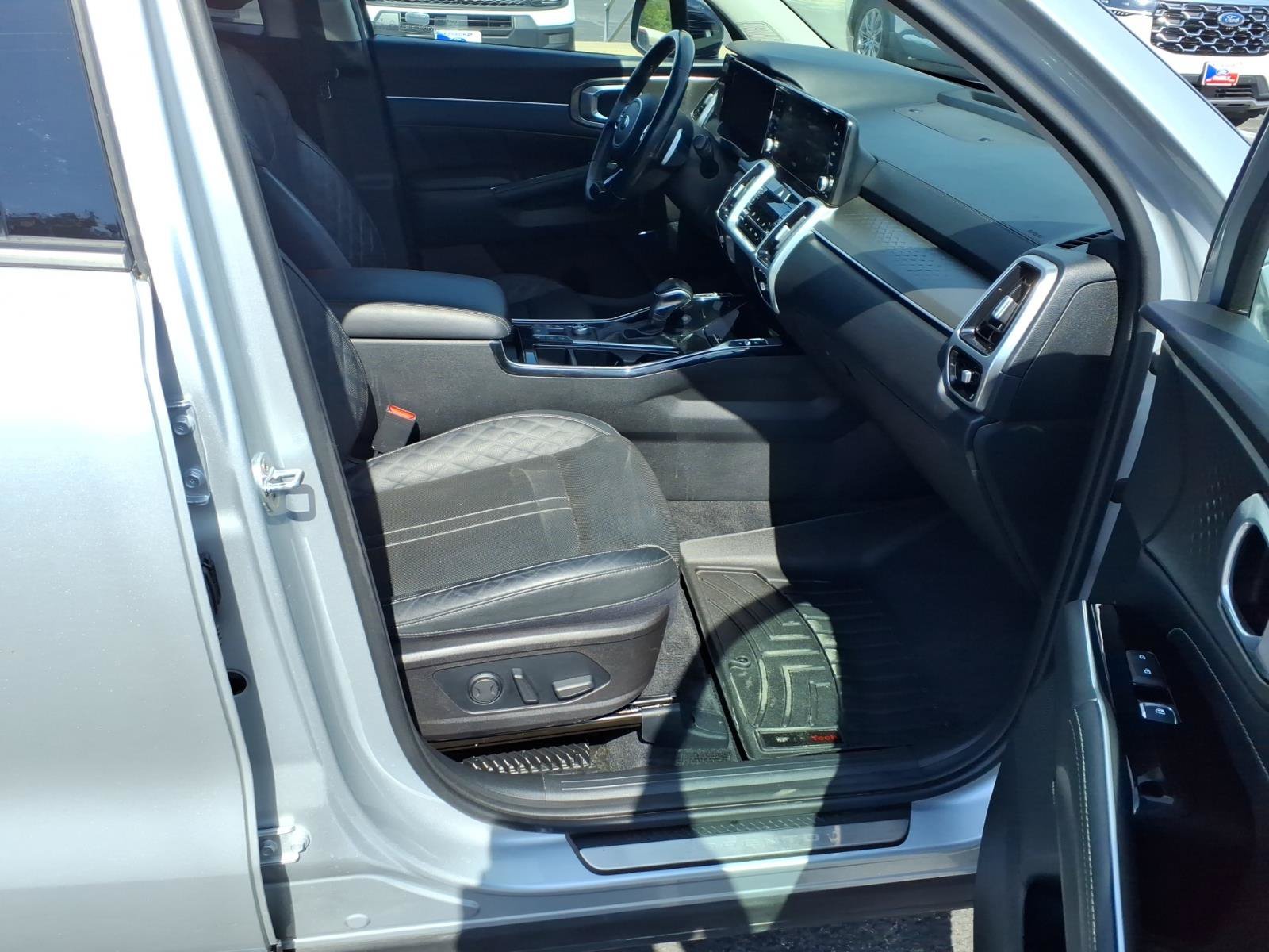 Used 2021 Kia Sorento SX FWD image 14