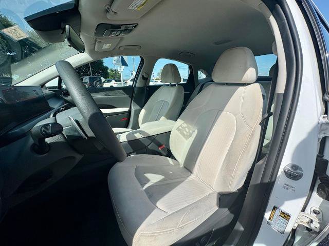 Used 2025 Hyundai Sonata SEL FWD image 14