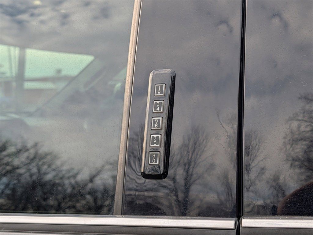 Certified 2019 Ford F350 Platinum w/ Platinum Ultimate Package image 15