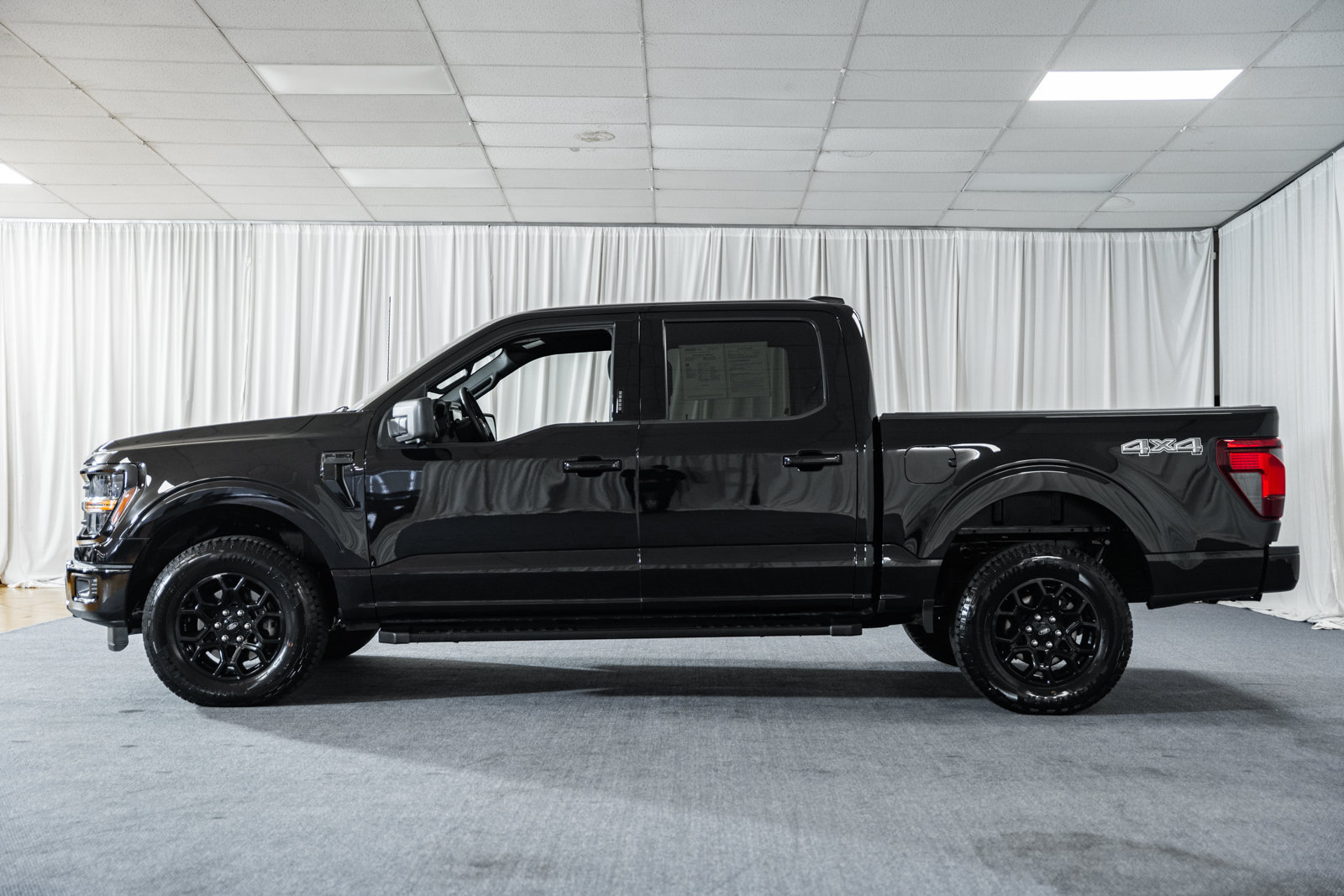 Certified 2024 Ford F150 XLT w/ Tow/Haul Package AWD/4WD image 5
