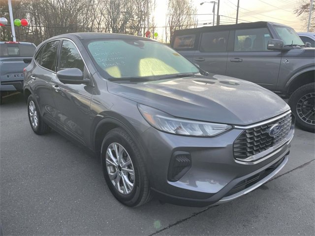 Certified 2023 Ford Escape Active w/ Tech Pack #2 image 1