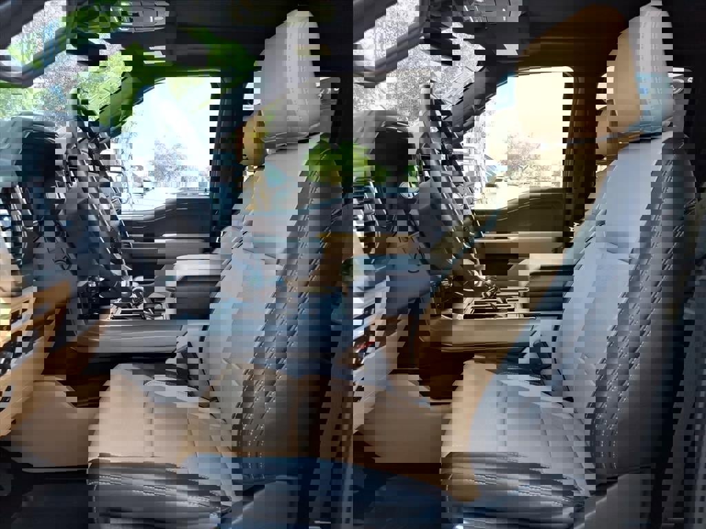 Certified 2022 Ford F150 Lariat w/ Equipment Group 502A High image 22