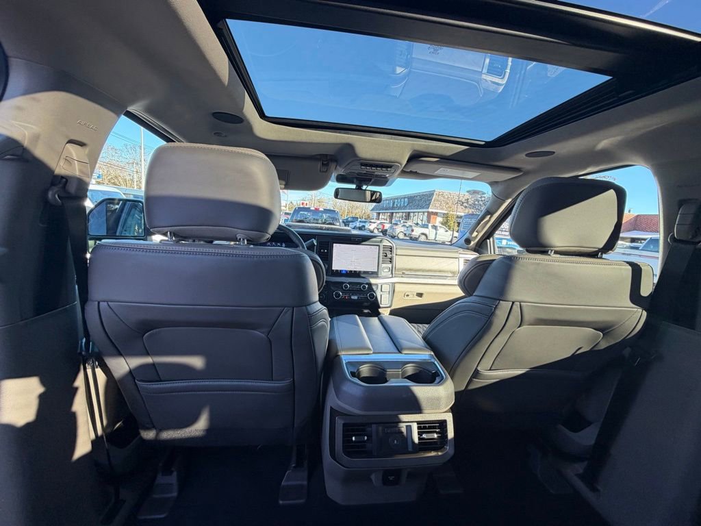 Certified 2025 Ford F350 Platinum w/ Platinum Plus Package image 14