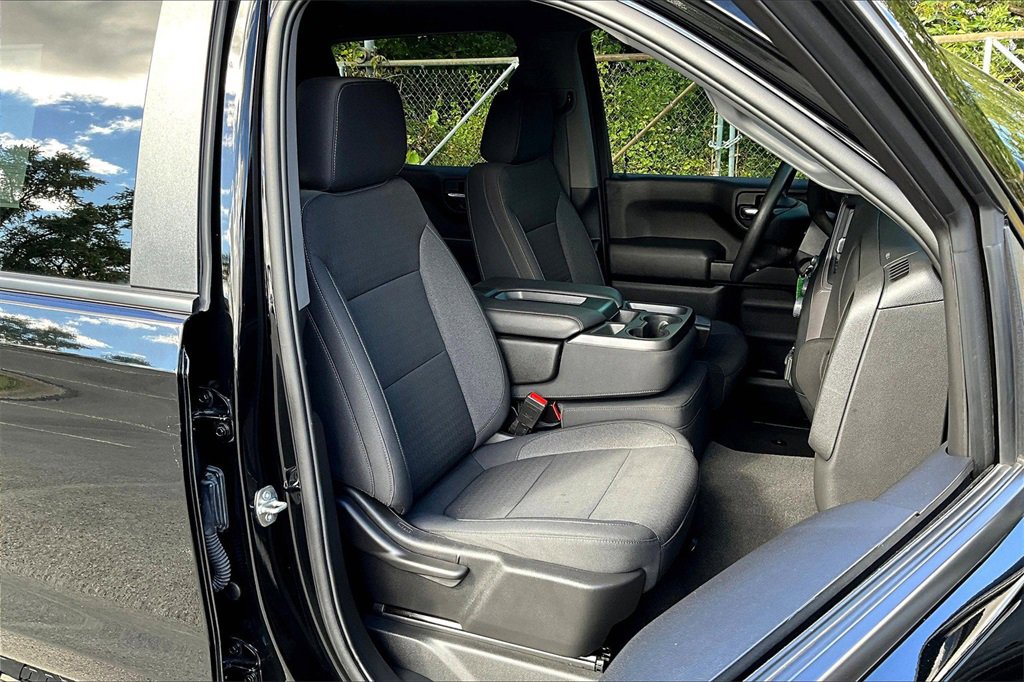 Used 2022 Chevrolet Silverado 1500 Custom Trail Boss w/ LPO, Dark Essentials Package image 7