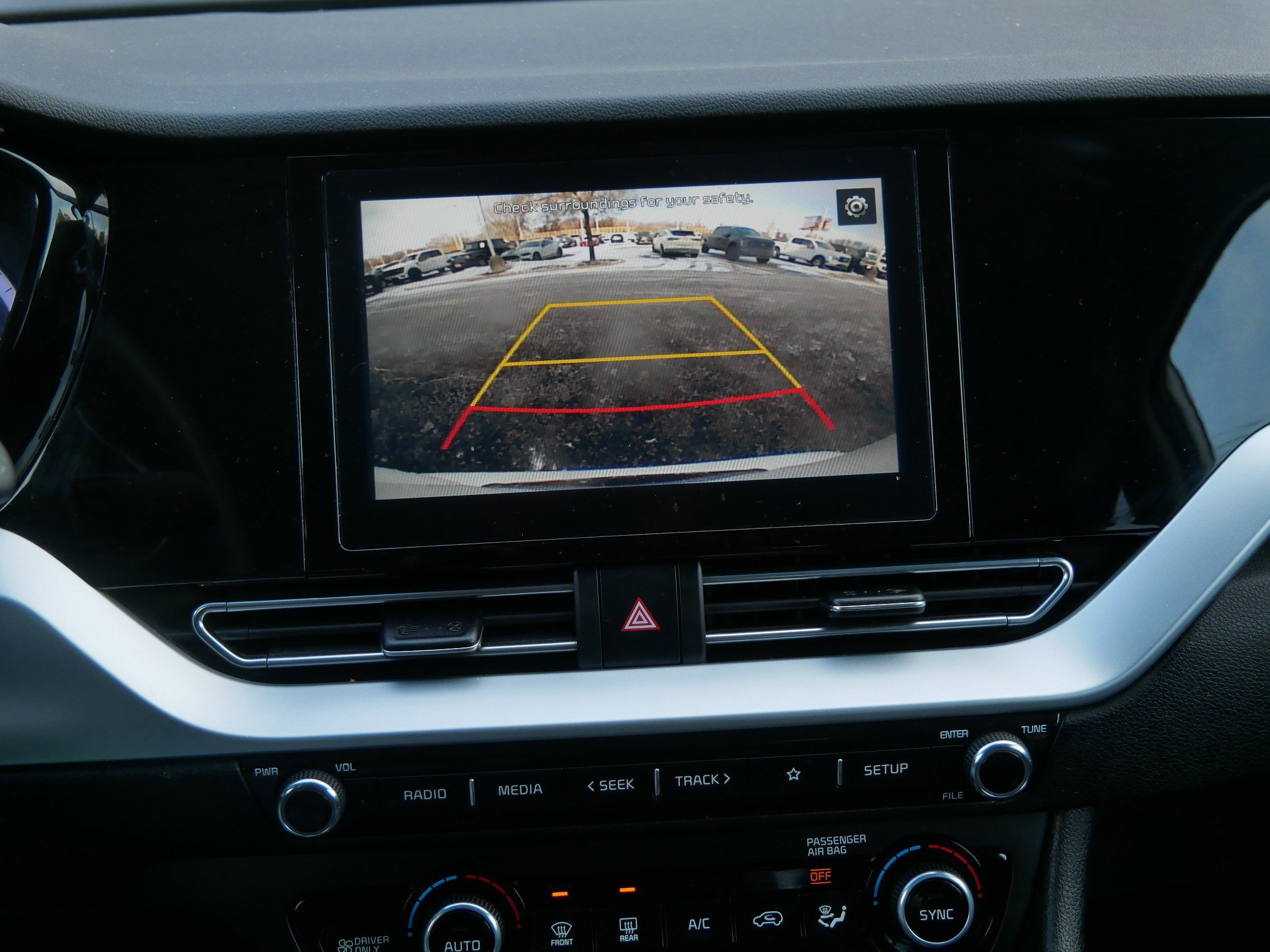 Used 2021 Kia Niro LX image 29