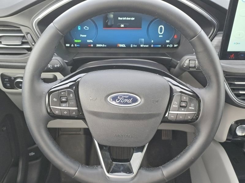 Certified 2025 Ford Escape SE w/ PHEV Premium Package FWD image 16