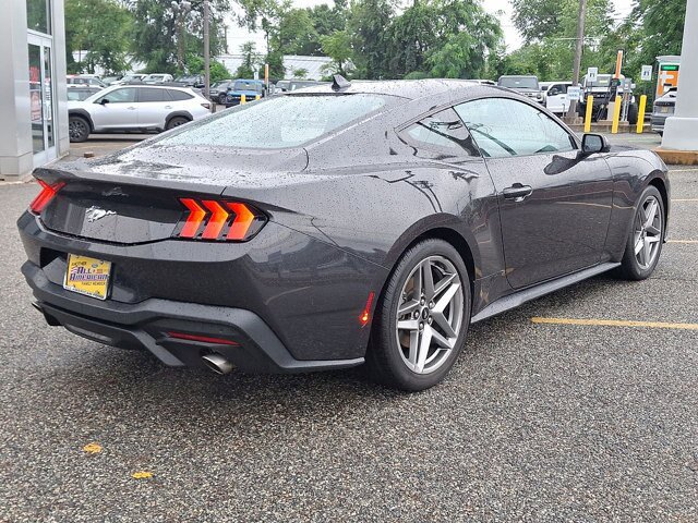 Certified 2024 Ford Mustang Coupe RWD image 8
