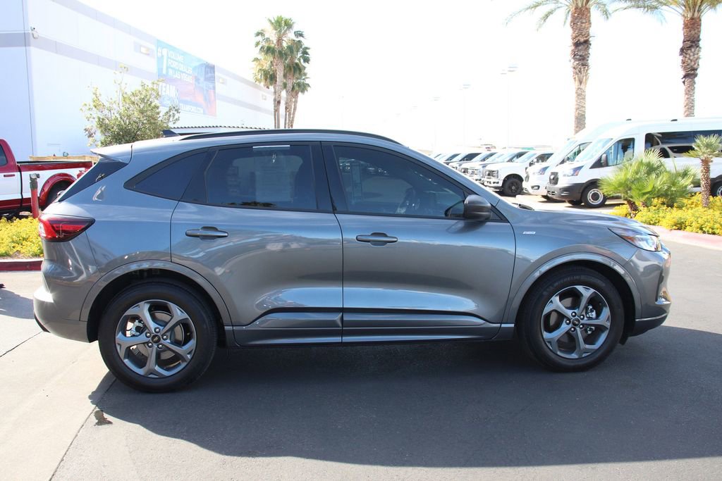 Certified 2023 Ford Escape ST-Line w/ Equipment Group 301A FWD image 10