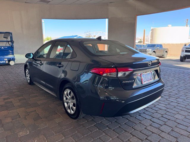 Used 2024 Toyota Corolla LE FWD image 3