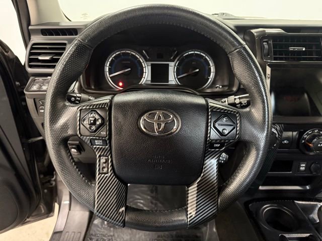 Used 2018 Toyota 4Runner TRD Off-Road Premium AWD/4WD image 23