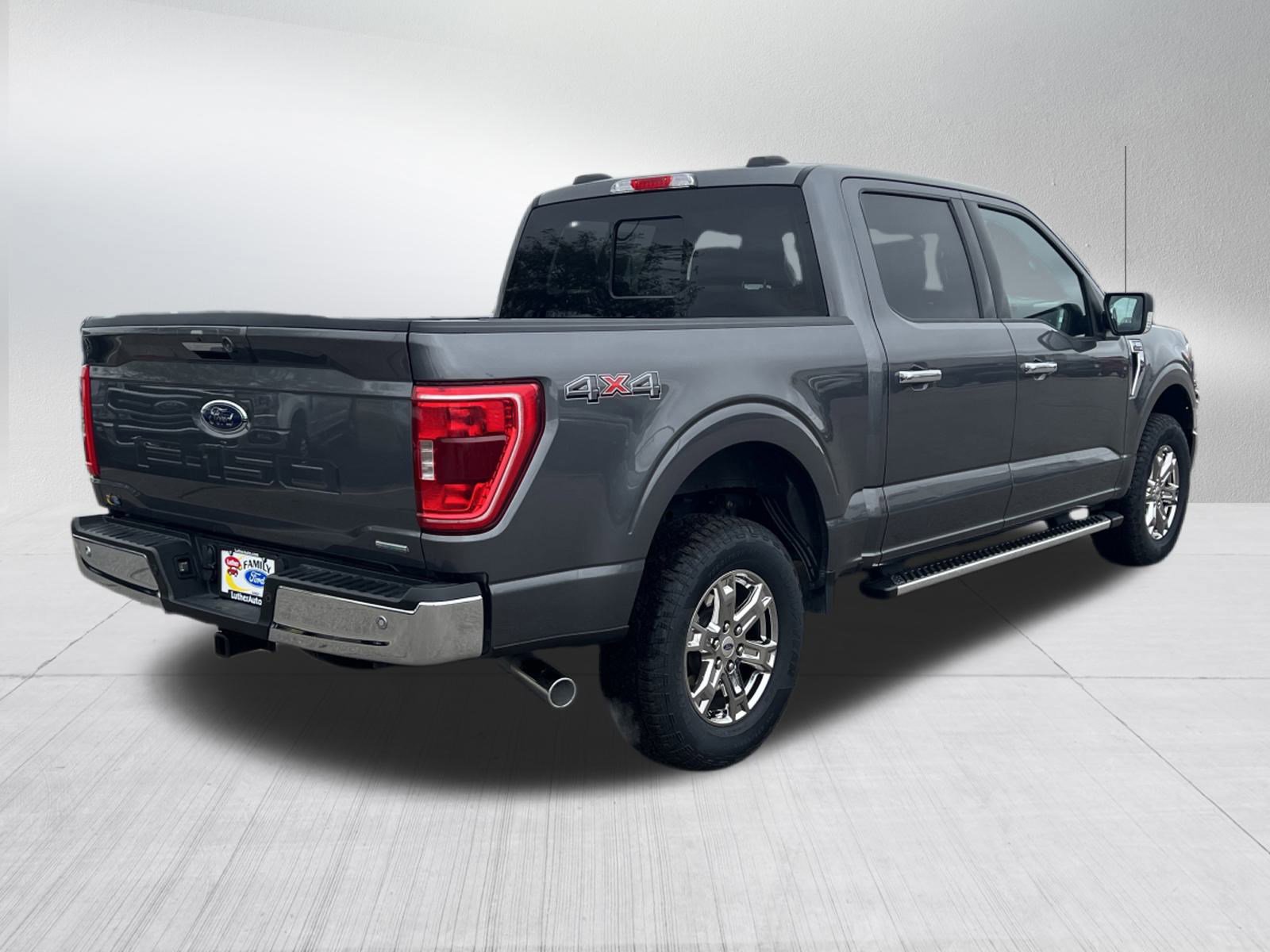 Certified 2022 Ford F150 XLT w/ Equipment Group 302A High image 5