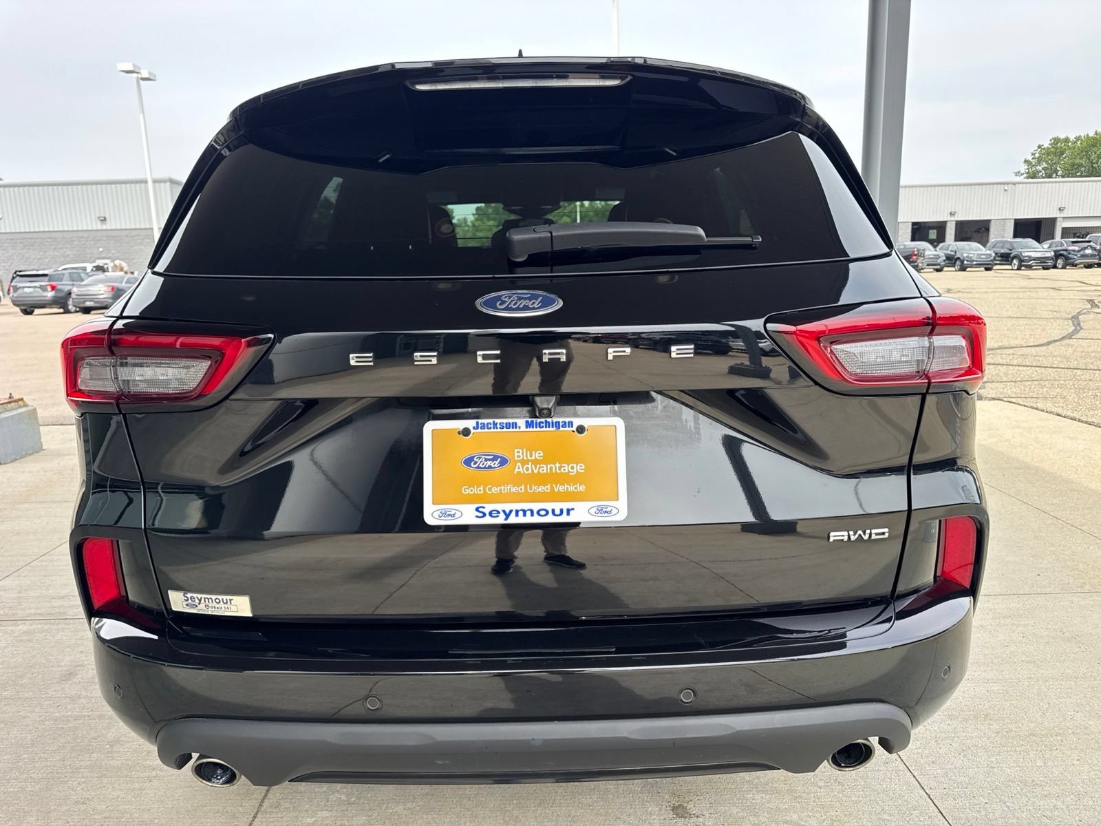 Certified 2023 Ford Escape ST-Line Select AWD/4WD image 6