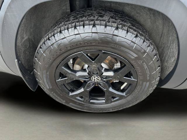 Used 2024 Volkswagen Atlas Peak Edition SE AWD/4WD image 33
