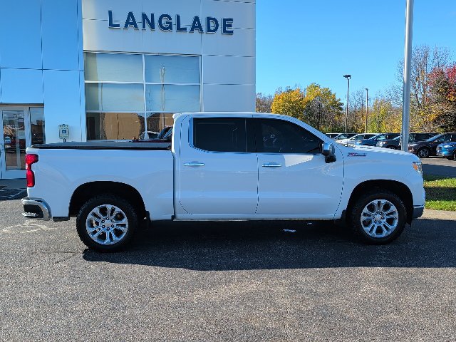 Used 2023 Chevrolet Silverado 1500 LTZ w/ Technology Package AWD/4WD image 8