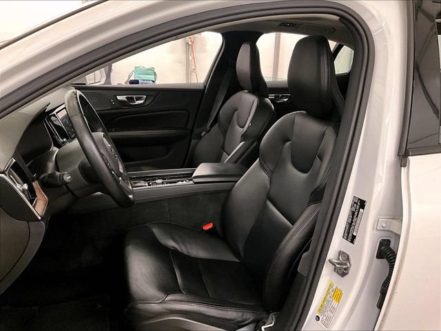 Used 2020 Volvo S60 T6 Momentum AWD/4WD image 24