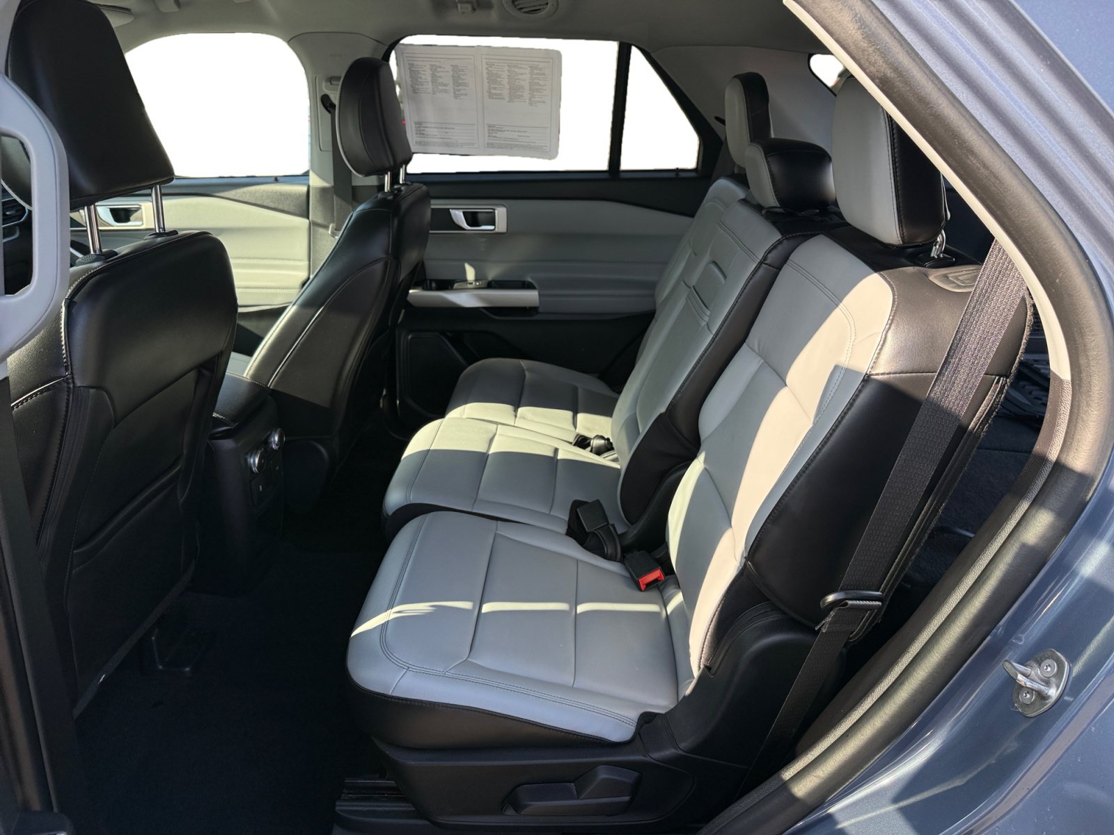 Certified 2021 Ford Explorer XLT w/ Equipment Group 202A RWD image 16