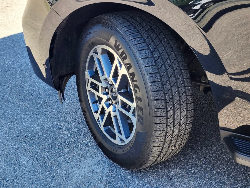 Certified 2025 Ford Expedition Active RWD image 41