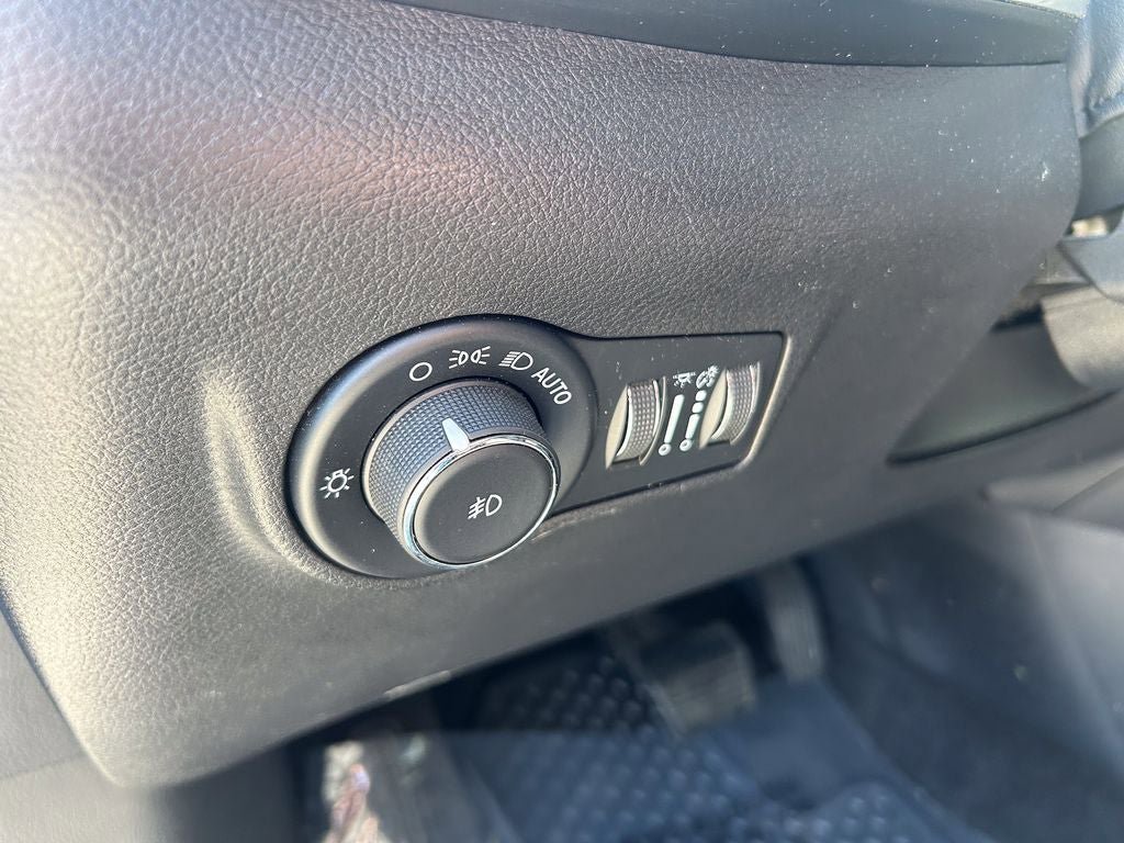 Used 2022 Jeep Compass Latitude w/ Convenience Group AWD/4WD image 11