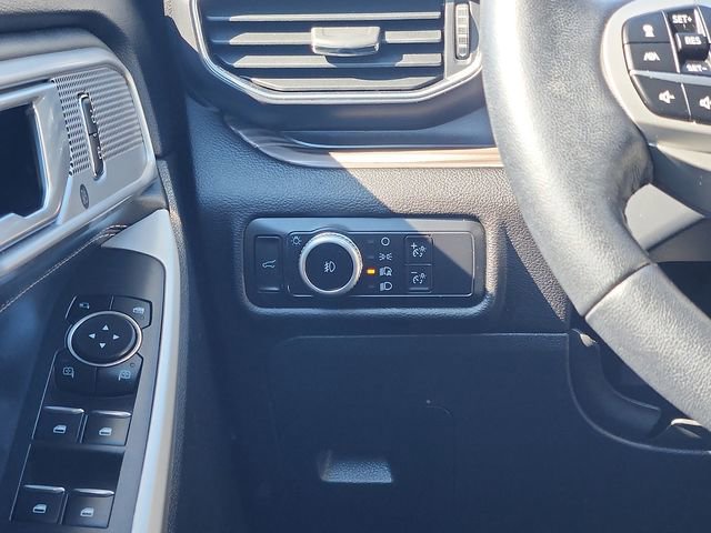 Certified 2023 Ford Explorer Limited AWD/4WD image 12