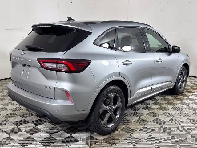 Certified 2023 Ford Escape ST-Line Select w/ Tech Pack #1 AWD/4WD image 3