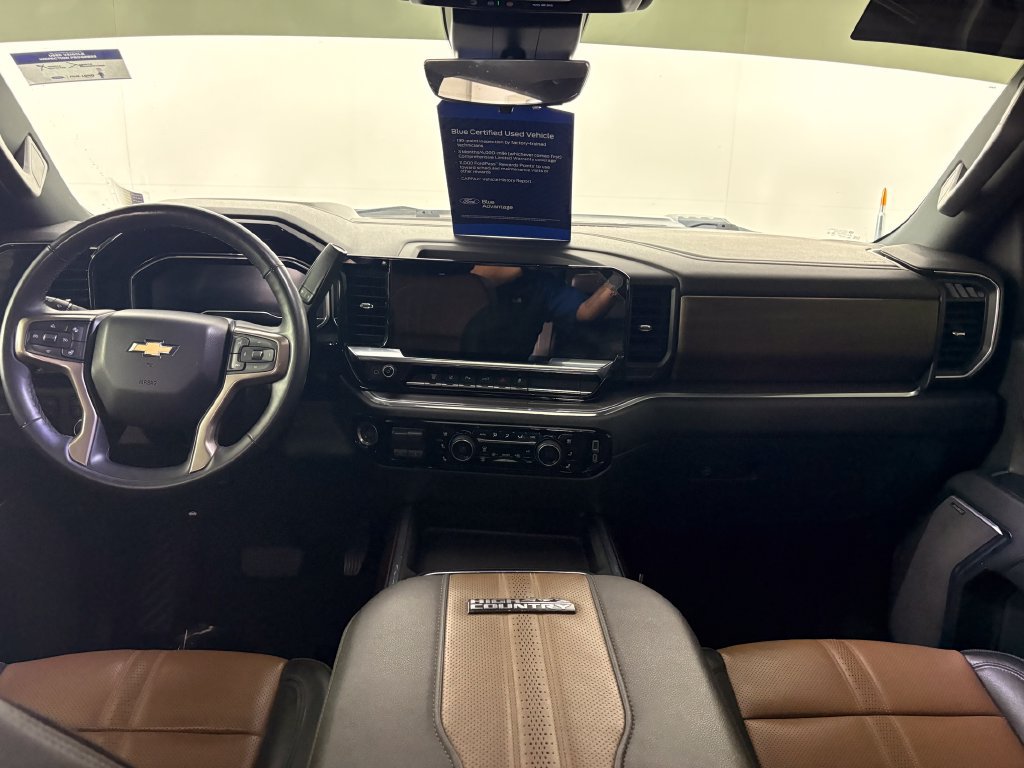 Used 2024 Chevrolet Silverado 2500 High Country w/ High Country Premium Package AWD/4WD image 28