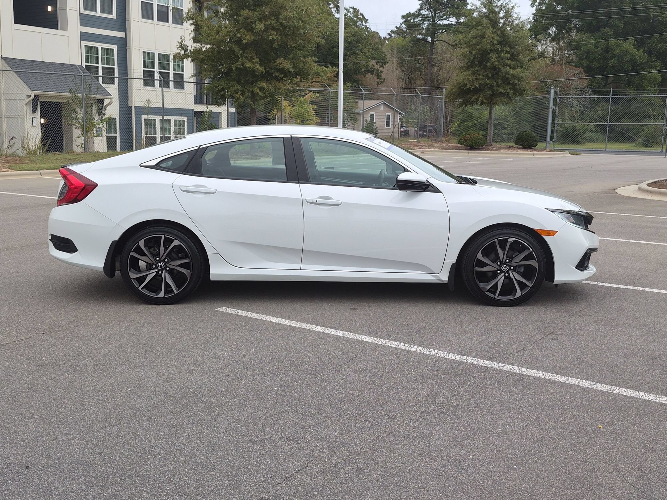 Used 2019 Honda Civic Sport image 3