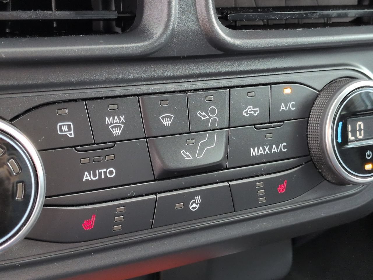 Certified 2022 Ford Maverick XLT w/ XLT Luxury Package FWD image 22
