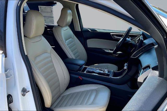 Certified 2024 Ford Edge SEL AWD/4WD image 7