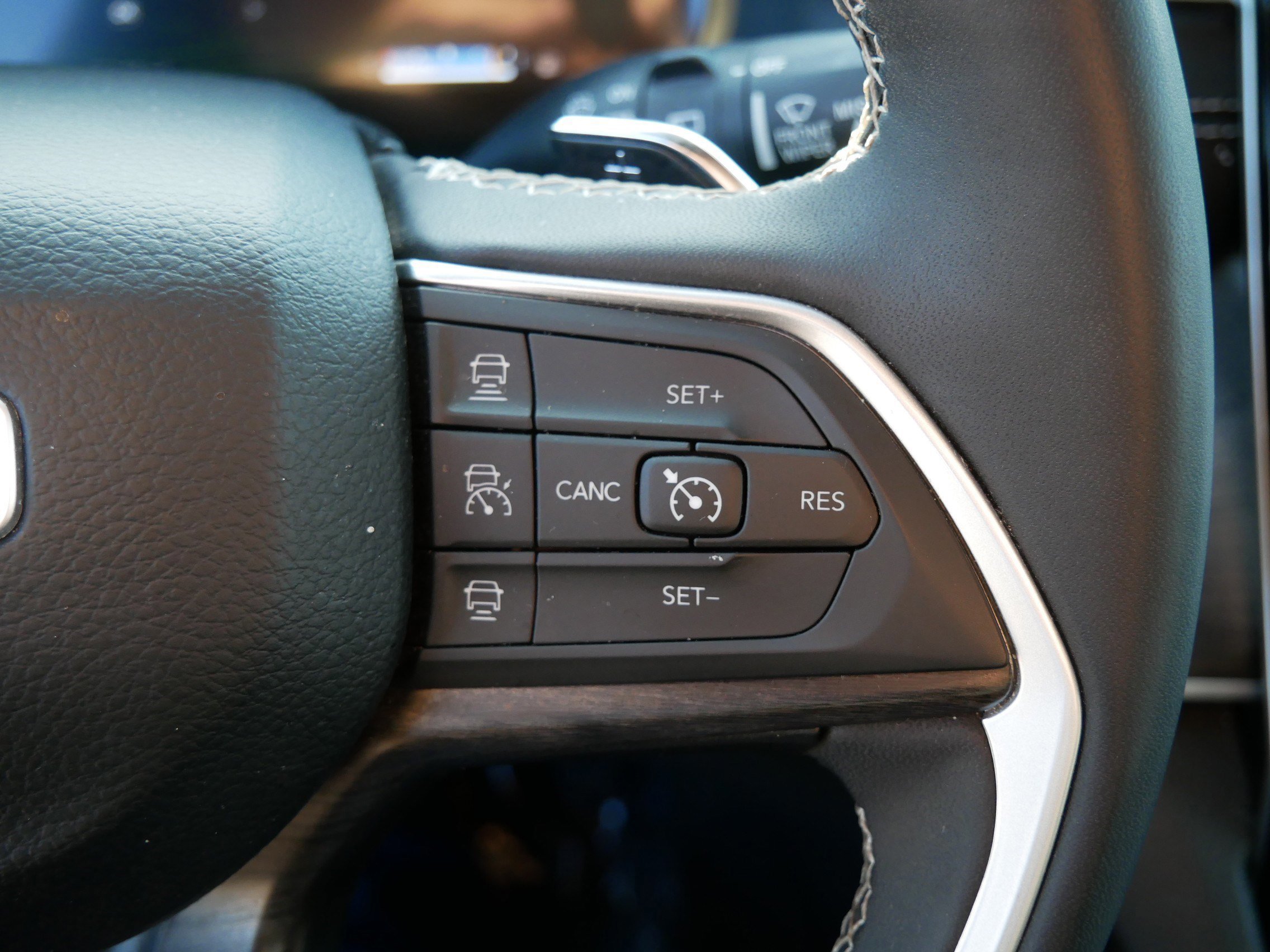 Used 2024 Jeep Grand Cherokee Limited 4xe image 29