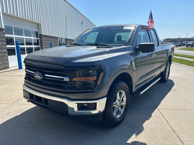 Certified 2025 Ford F150 XLT w/ Equipment Group 301A Standard AWD/4WD image 4