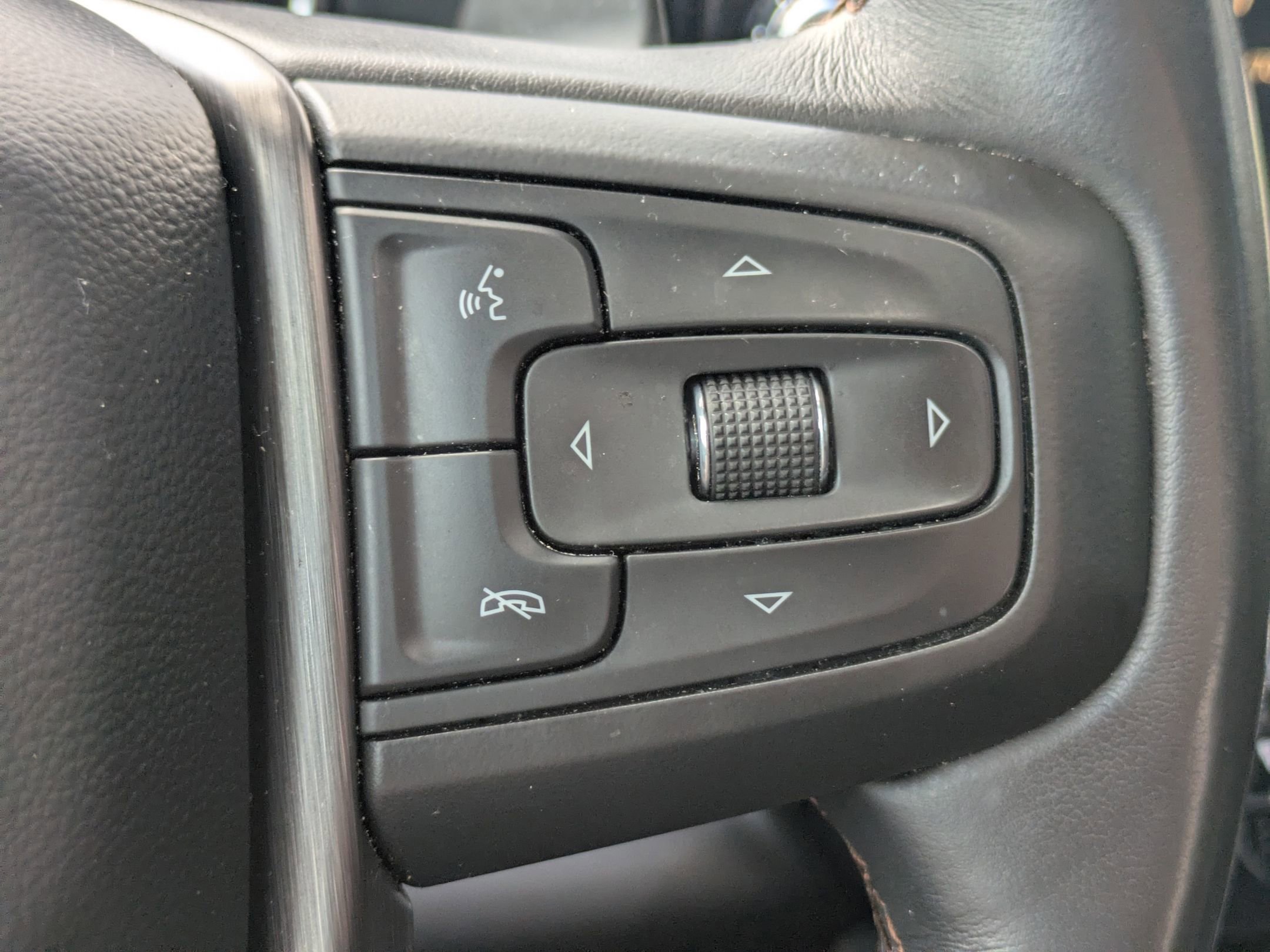 Used 2023 GMC Sierra 1500 AT4 w/ AT4 Premium Package image 18