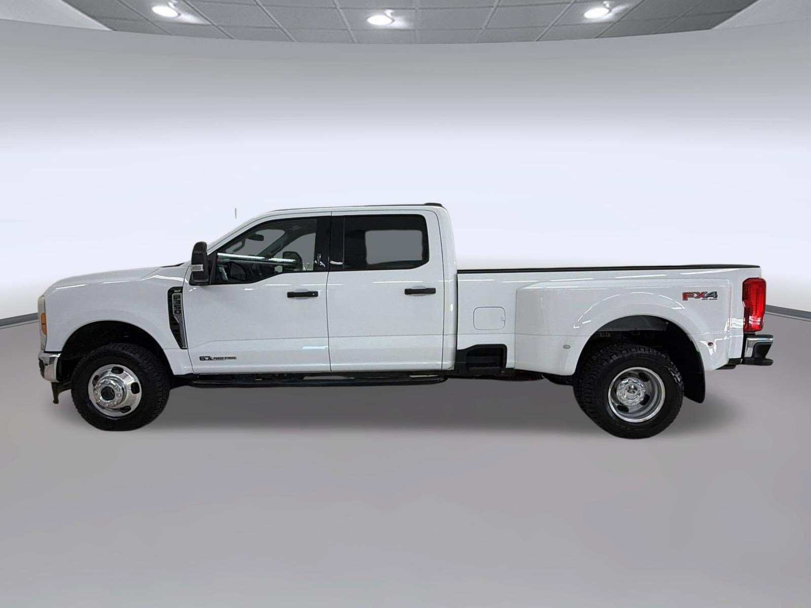 Certified 2023 Ford F350 XLT w/ FX4 Off-Road Package AWD/4WD image 2