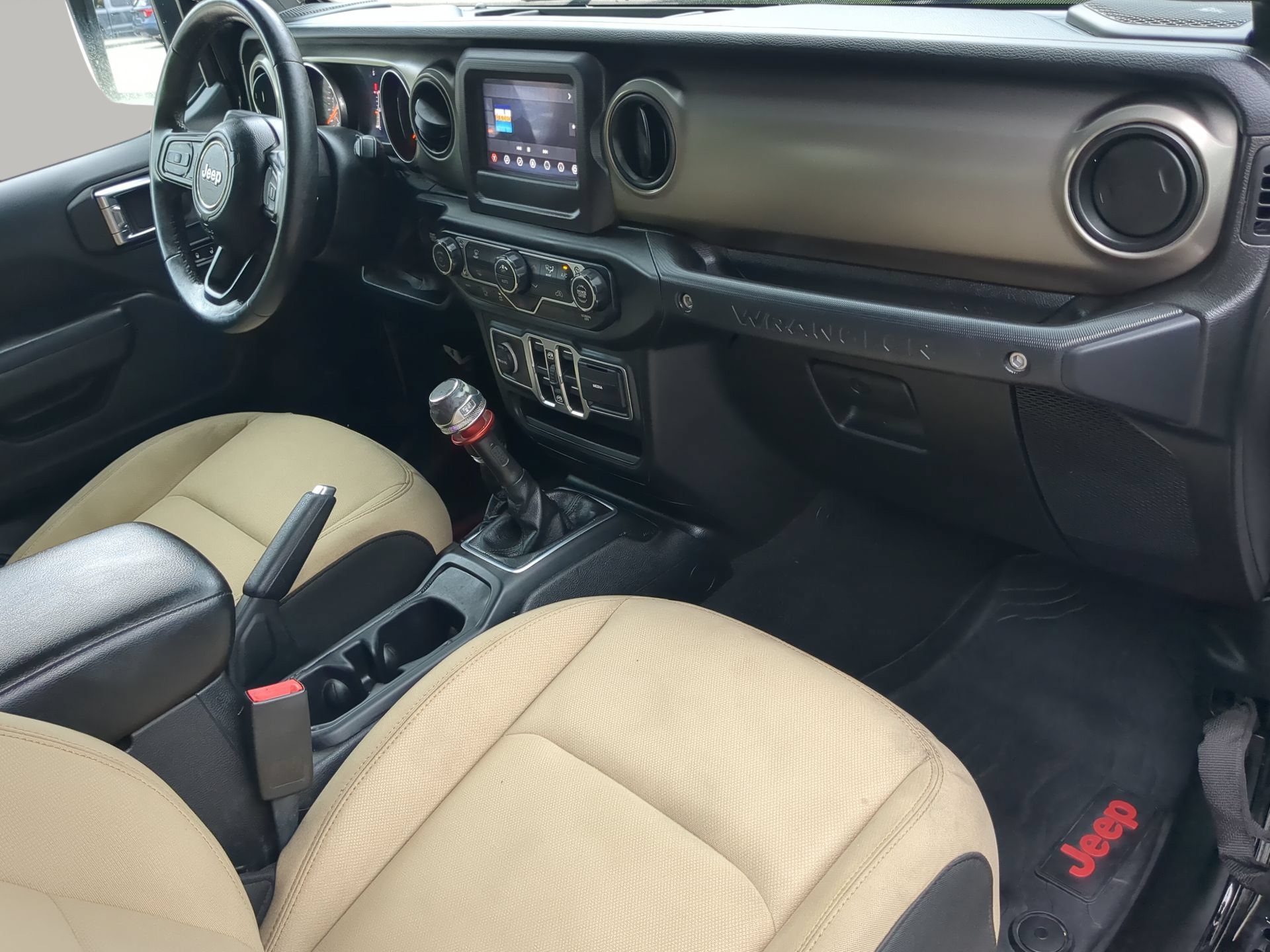 Used 2018 Jeep Wrangler Unlimited Sport S AWD/4WD image 48