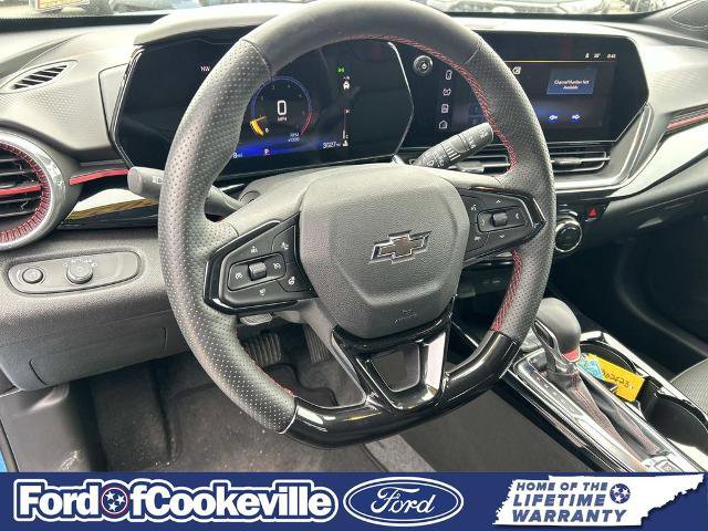 Used 2025 Chevrolet Trax RS w/ Driver Confidence Package image 13