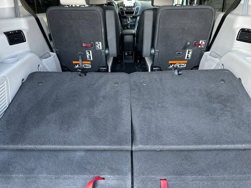 Certified 2023 Ford Transit Connect XLT image 16