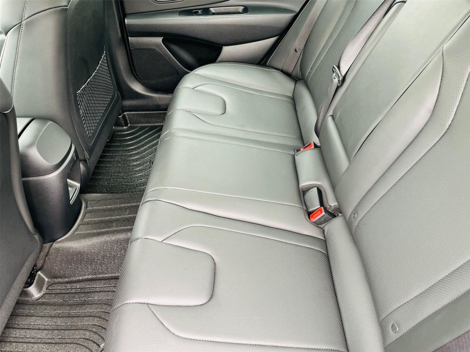 Used 2025 Hyundai Elantra Limited FWD image 33