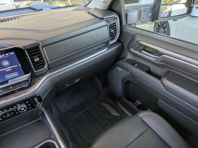 Used 2024 Chevrolet Silverado 2500 LTZ w/ LTZ Convenience Package image 17